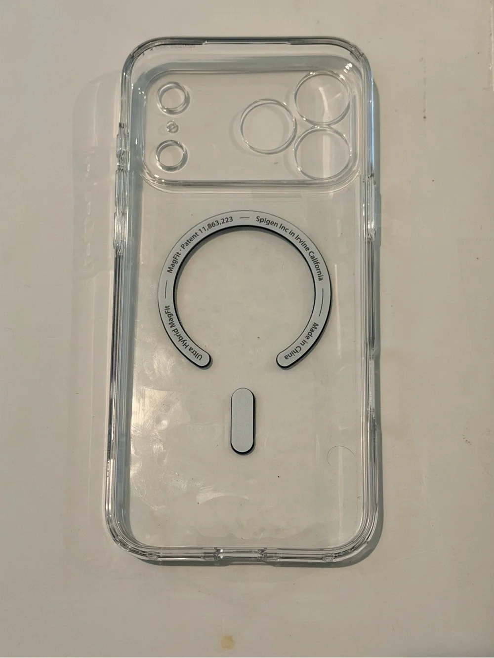 Spigen iPhone 17 Pro Max Ultra Hybrid MagFit Case - clear